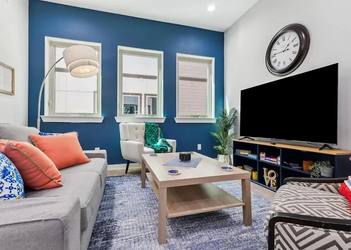 The Euclase 2bd Townhouse In The Heart Of Fortworth Fort Worth