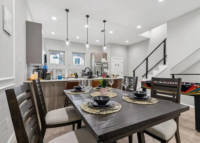 The Euclase 2bd Townhouse In The Heart Of Fortworth