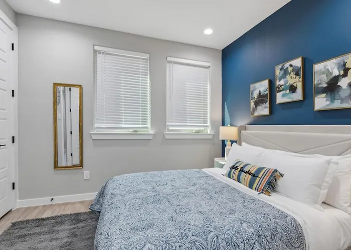 The Euclase 2bd Townhouse In The Heart Of Fortworth Fort Worth
