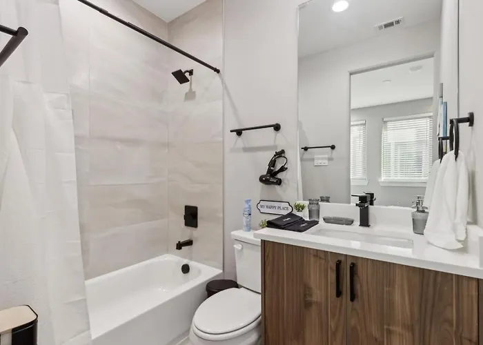 The Euclase 2bd Townhouse In The Heart Of Fortworth