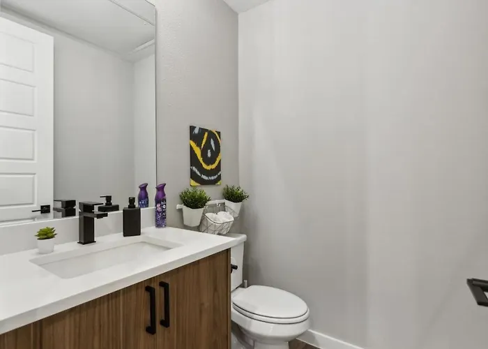 The Euclase 2bd Townhouse In The Heart Of Fortworth * Fort Worth