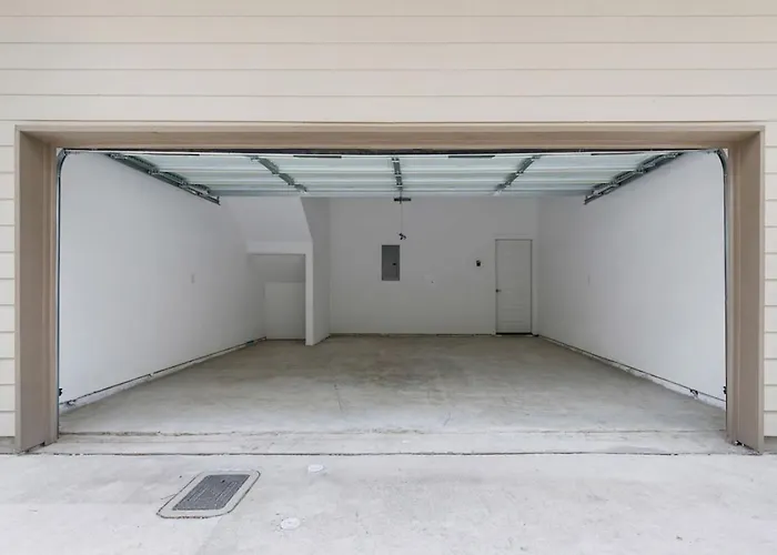 The Euclase 2bd Townhouse In The Heart Of Fortworth